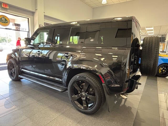 2024 Land Rover Defender 3