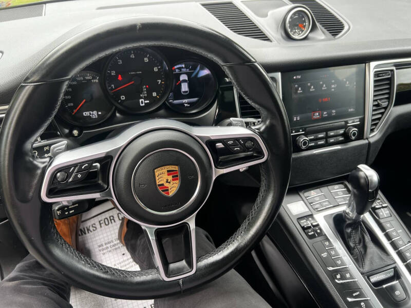 2018 Porsche Macan