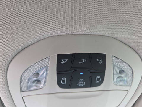 2017 Chrysler Pacifica Touring-L Plus