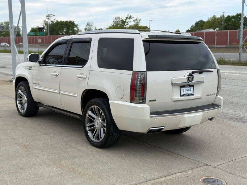 2012 Cadillac Escalade Premium