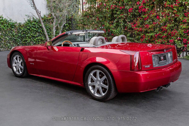 2005 Cadillac XLR