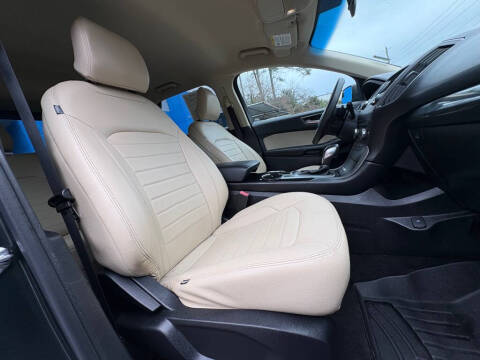 2015 Ford Edge SE