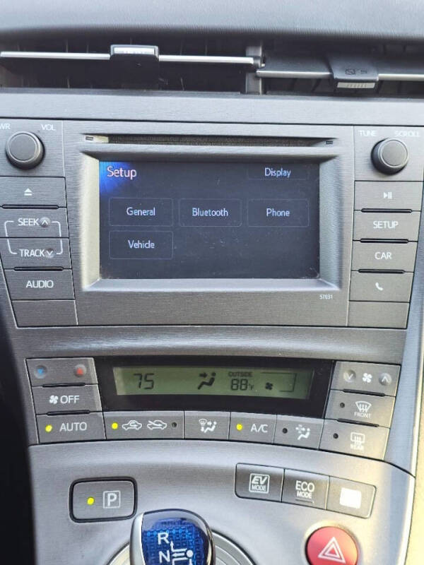 2013 Toyota Prius Two