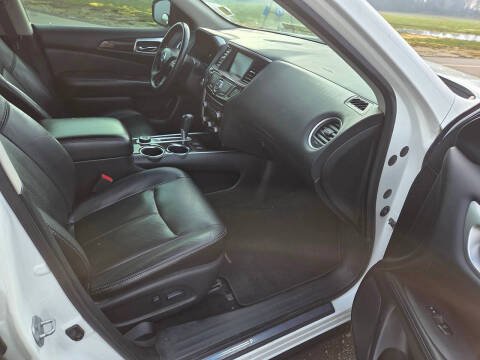 2013 Nissan Pathfinder SL