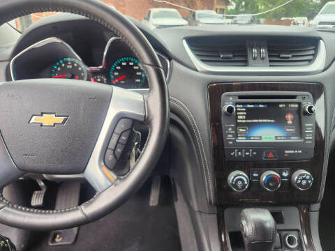 2017 Chevrolet Traverse LT