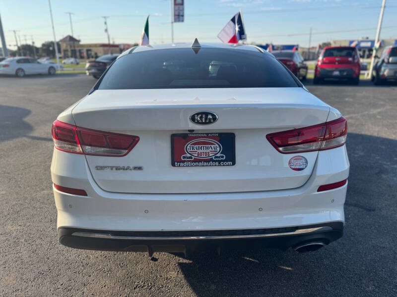 2020 Kia Optima LX
