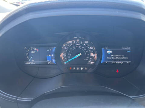 2022 Ford Edge Titanium