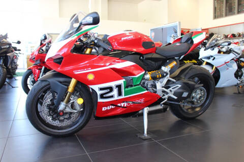 2022 Ducati Panigale V2 for sale at Peninsula Motor Vehicle Group in Oakville NY