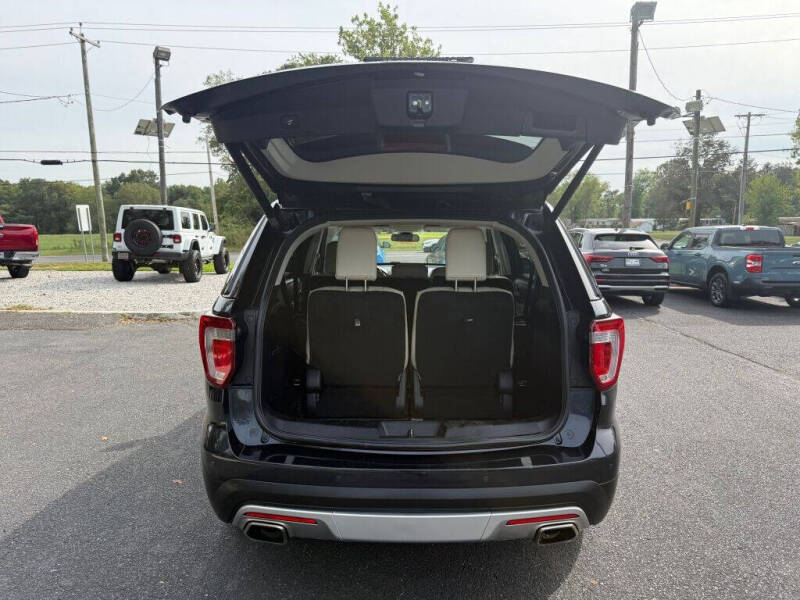 2017 Ford Explorer Platinum