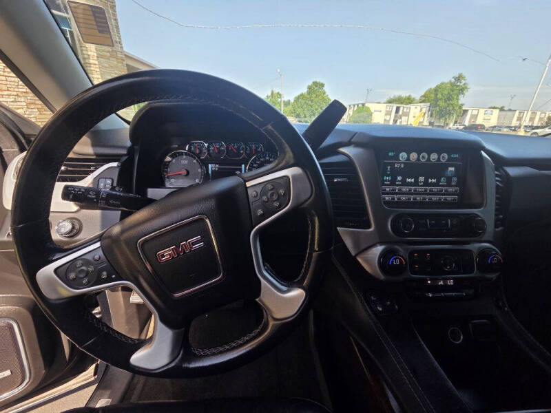 2017 GMC Yukon SLT
