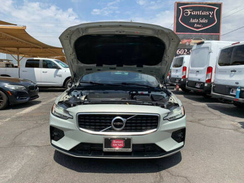 2019 Volvo S60 T5 R-Design