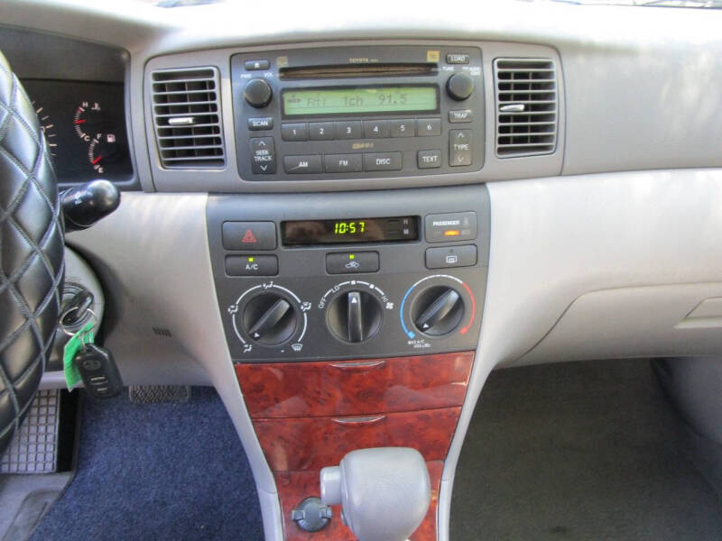 2006 Toyota Corolla LE