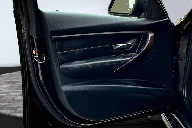 2013 BMW 3 Series 328i xDrive