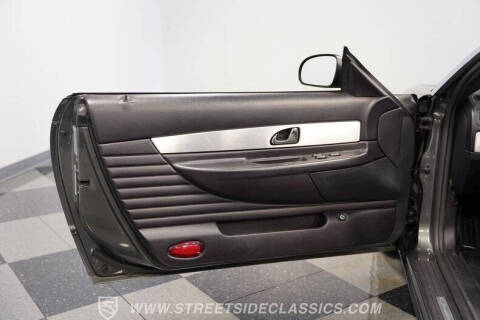 2003 Ford Thunderbird