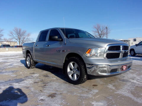 2017 RAM 1500 SLT