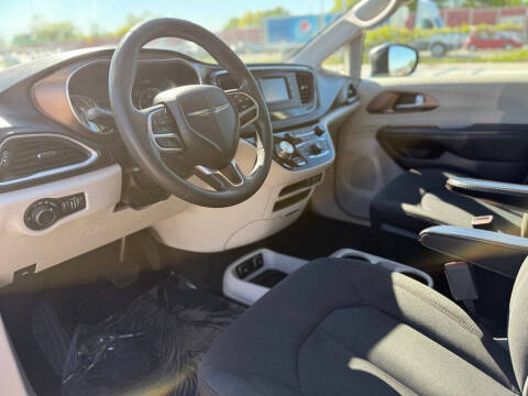 2017 Chrysler Pacifica Touring