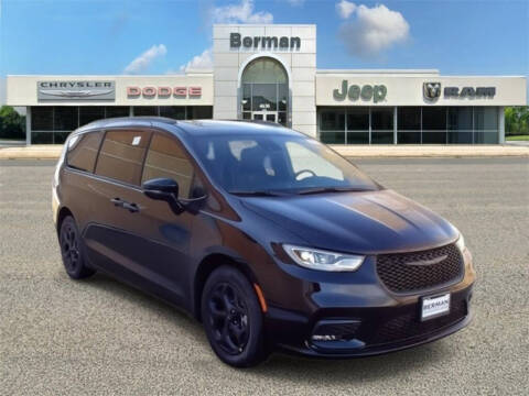2025 Chrysler Voyager for sale at Berman Chrysler Dodge Jeep Ram in Oak Lawn IL