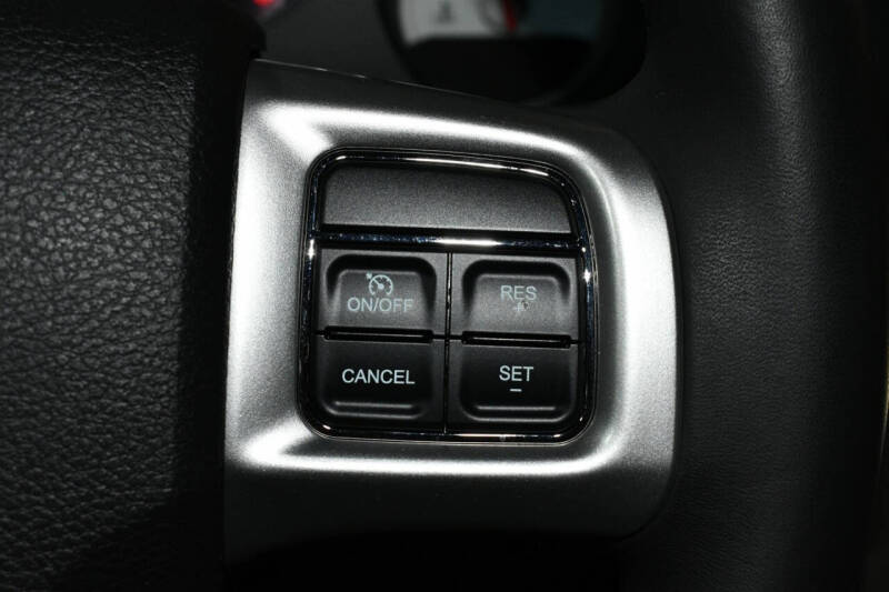 2011 Dodge Challenger SRT8 392