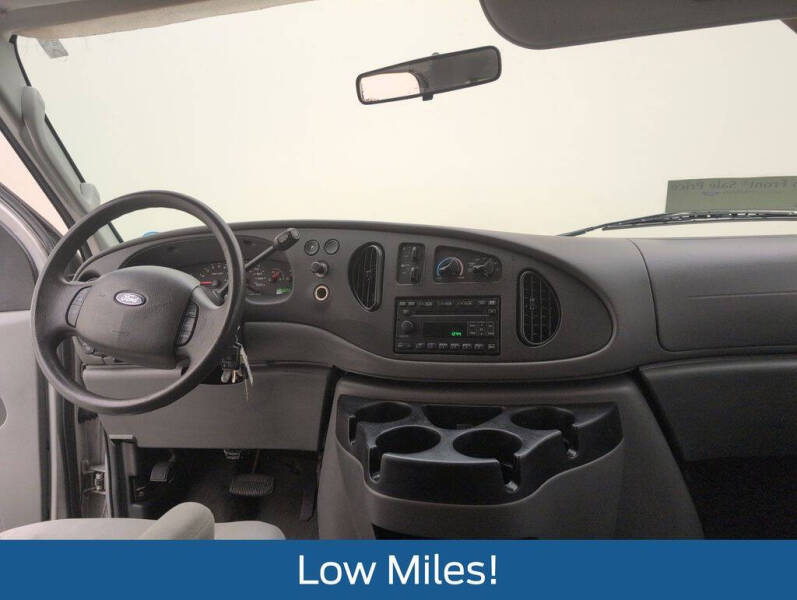 2007 Ford E-Series E-350 SD XLT