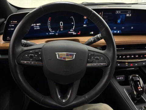 2024 Cadillac XT4 Premium Luxury