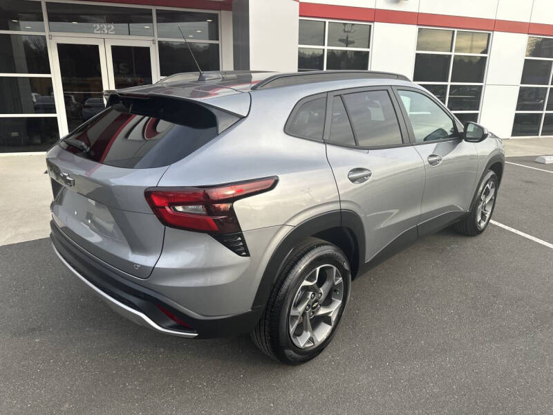 2024 Chevrolet Trax LT