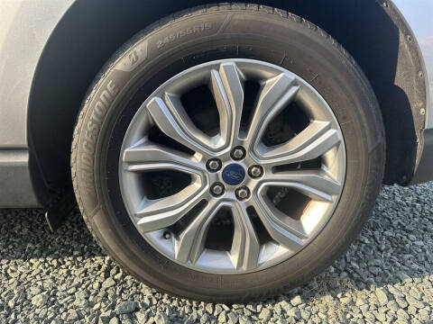 2020 Ford Edge Titanium