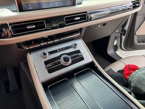 2020 Lincoln Aviator Standard