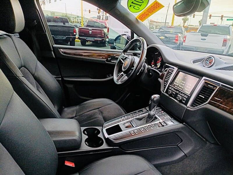 2015 Porsche Macan S