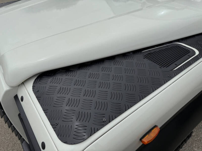 1988 Land Rover Defender