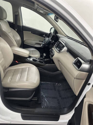 2020 Kia Sorento EX V6