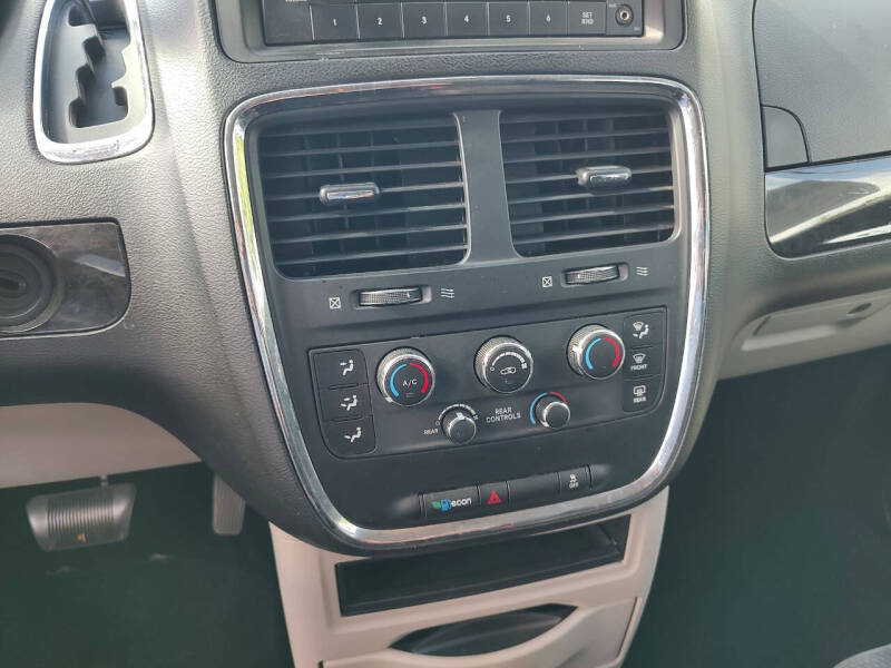 2014 Dodge Grand Caravan SXT 30th Anniversary