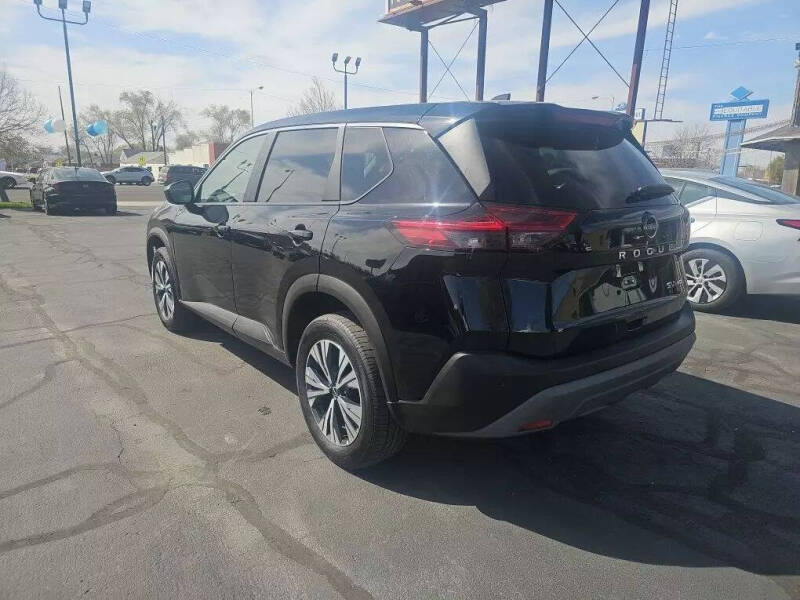 2023 Nissan Rogue SV