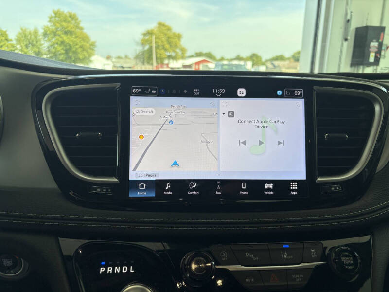 2025 Chrysler Pacifica Limited