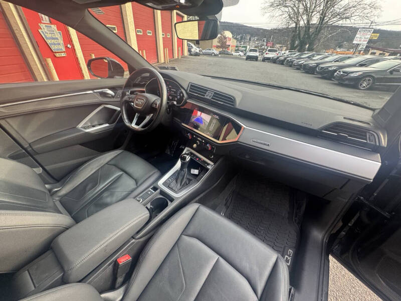 2020 Audi Q3 quattro Premium 45 TFSI