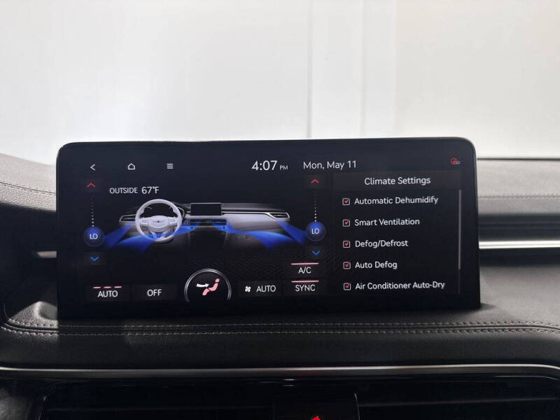2025 Genesis G70