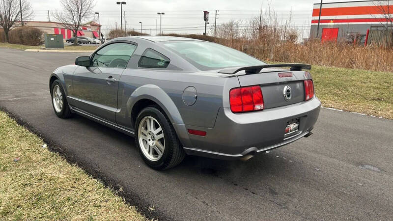 2006 Ford Mustang GT Deluxe