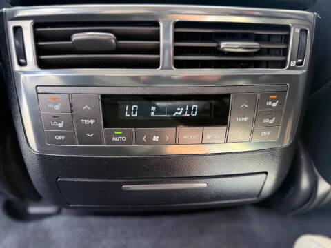 2011 Lexus LX 570