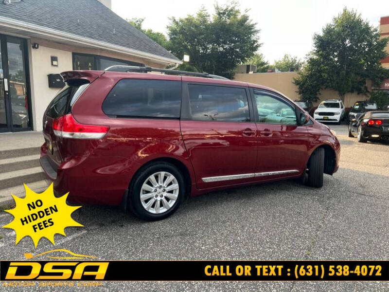 2012 Toyota Sienna LE 7-Passenger