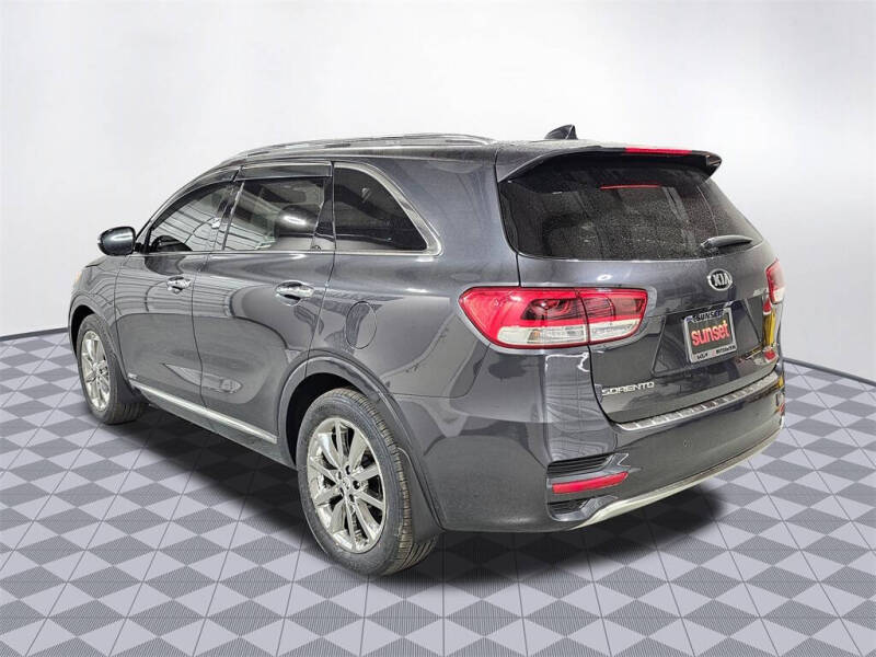 2017 Kia Sorento SX Limited V6