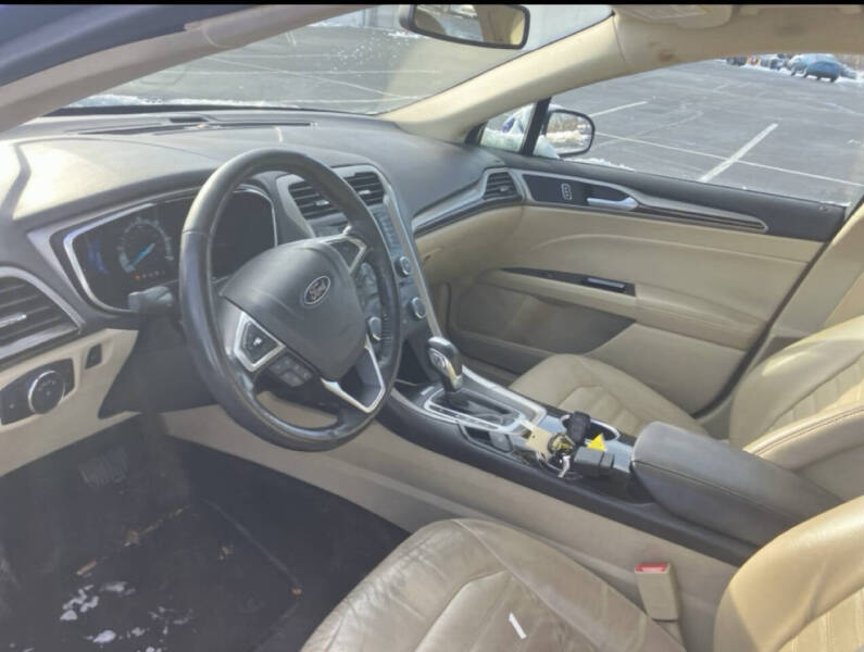 2013 Ford Fusion Hybrid SE