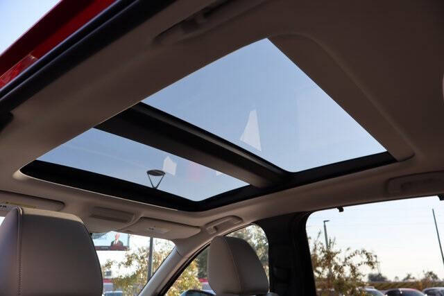 2025 Mazda CX-70 Plug-in Hybrid Premium