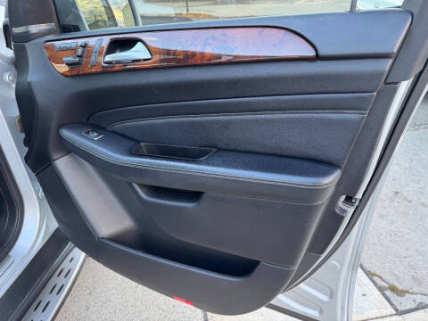 2012 Mercedes-Benz M-Class ML 550