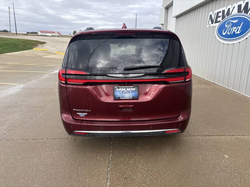 2021 Chrysler Pacifica Touring L
