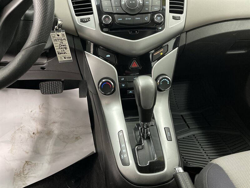 2015 Chevrolet Cruze LS Auto