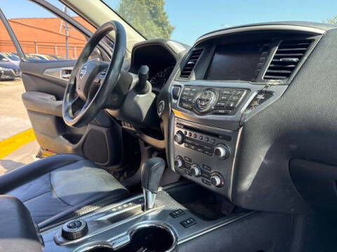 2018 Nissan Pathfinder SL