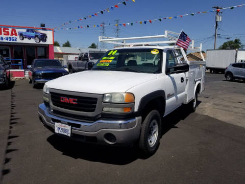 2004 GMC Sierra 2500HD for sale at Trucks Max USA in Manteca CA