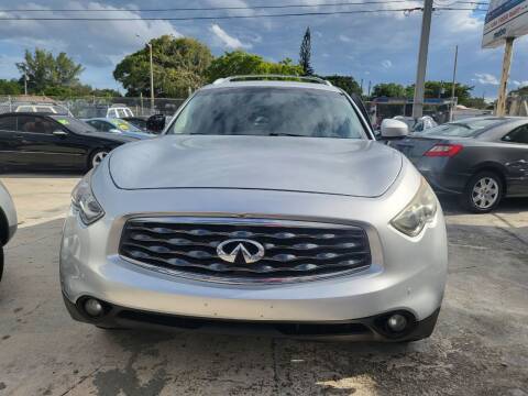 2011 Infiniti FX35 for sale at 1st Klass Auto Sales in Hollywood FL