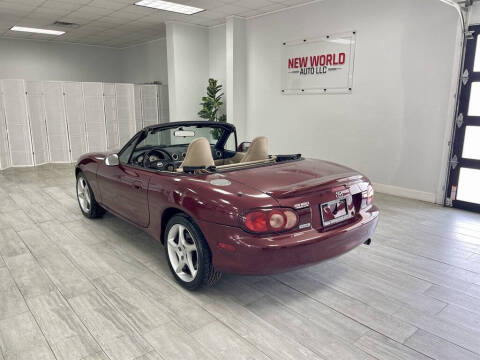 2003 Mazda MX-5 Miata