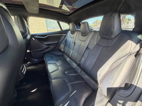 2015 Tesla Model S 85D