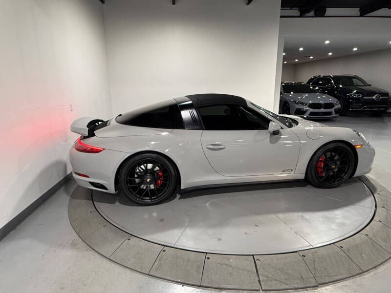 2018 Porsche 911 Targa 4 GTS